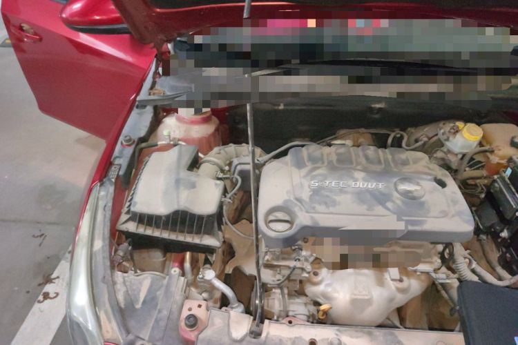Used Chevrolet Cruze 2015 1.5L Classic SL MT Engine Bay Right