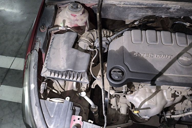 Used Chevrolet Cruze 2015 1.5L Classic SE AT Engine Bay Right