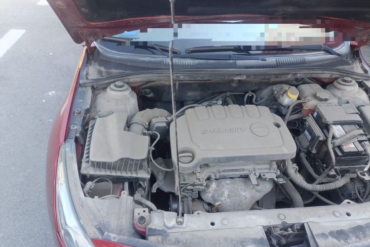 Used Chevrolet Cruze 2015 1.5L Classic SL MT Engine Bay Right