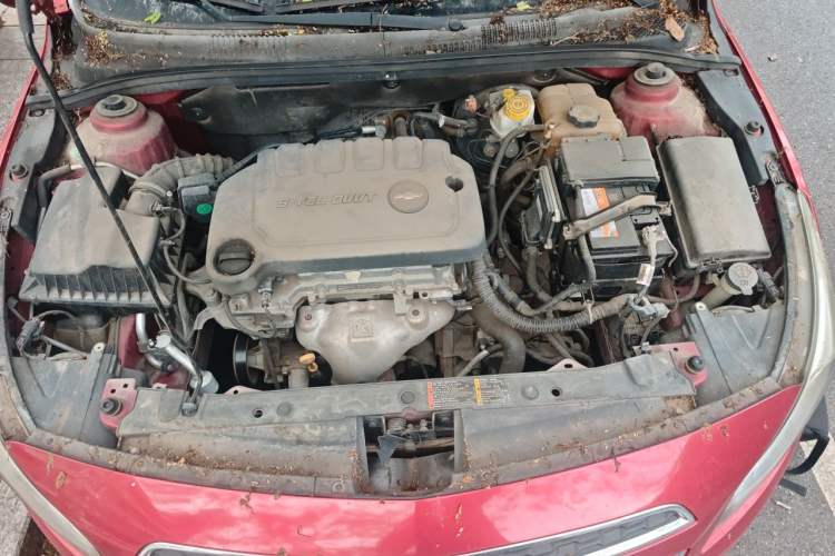 Used Chevrolet Cruze 2015 1.5L Classic SE AT Engine Bay