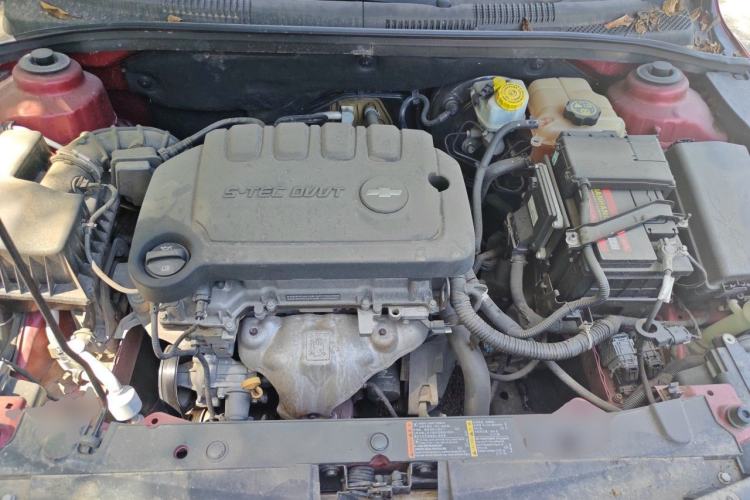 Used Chevrolet Cruze 2015 1.5L Classic SL MT Engine Bay