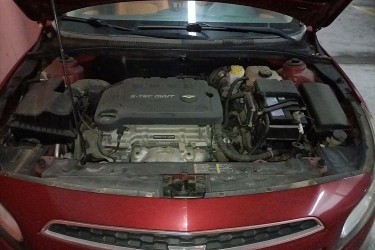 Used Chevrolet Cruze 2015 1.5L Classic SE MT Engine Bay