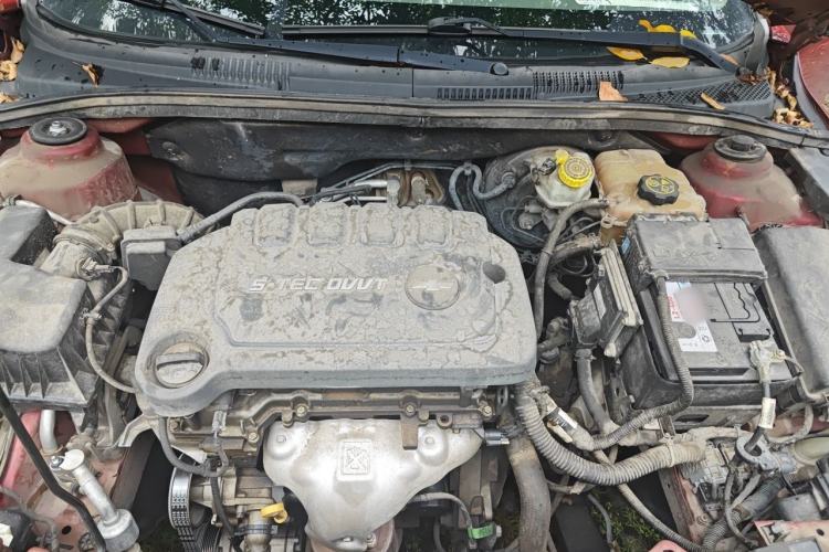 Used Chevrolet Cruze 2015 1.5L Classic SL MT Engine Bay