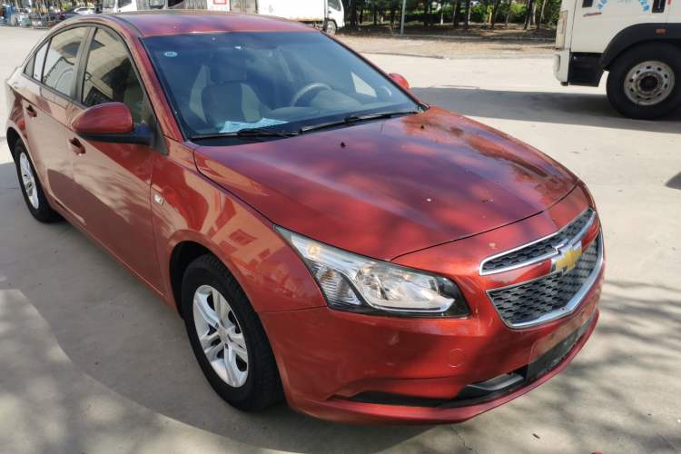 Used Chevrolet Cruze 2015 1.5L Classic SL MT Exterior 1