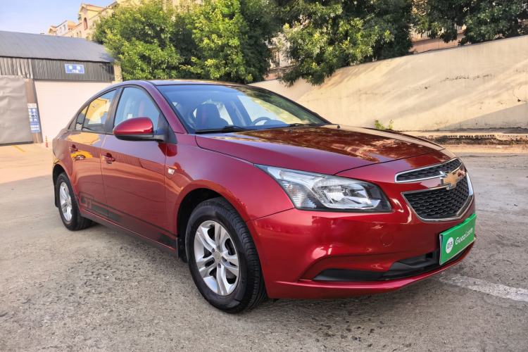 Used Chevrolet Cruze 2015 1.5L Classic SL MT Exterior 2
