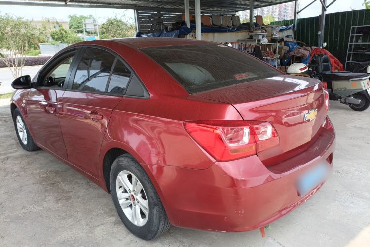 Used Chevrolet Cruze 2015 1.5L Classic SL MT Exterior 2