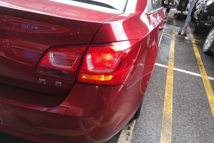Used Chevrolet Cruze 2015 1.5L Classic SL MT Exterior 3