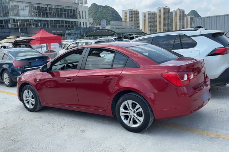 Used Chevrolet Cruze 2015 1.5L Classic SE AT Exterior 4
