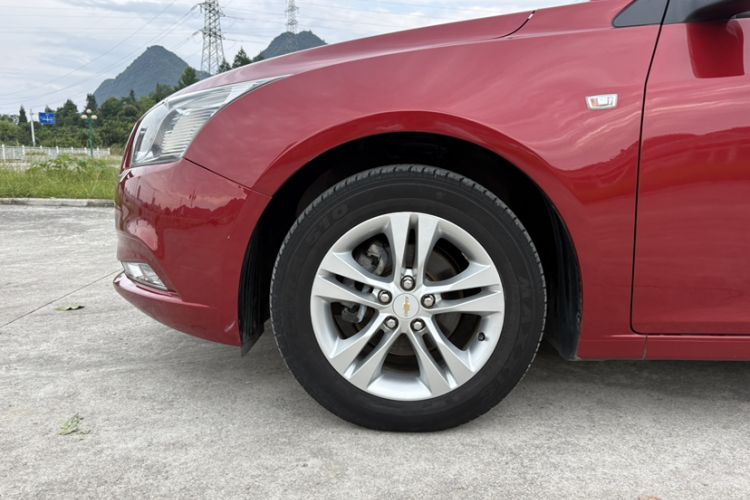 Used Chevrolet Cruze 2015 1.5L Classic SE AT Exterior 8