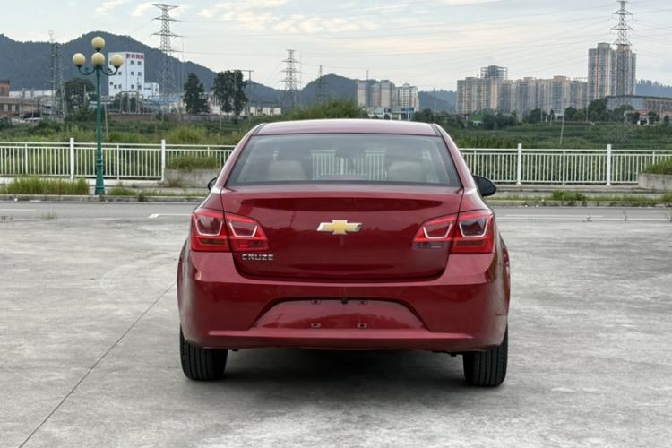 Used Chevrolet Cruze 2015 1.5L Classic SE AT Exterior 9