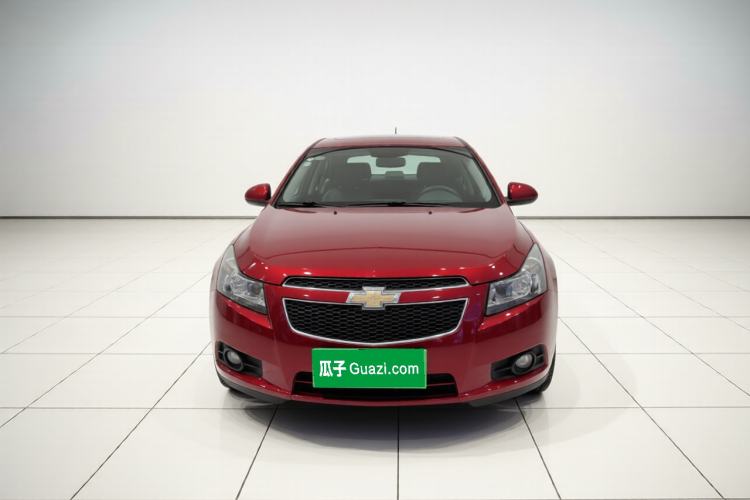 Used Chevrolet Cruze 2015 Hatchback 1.6L Manual Comfort Edition Front