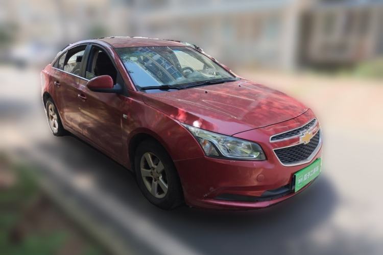 Used Chevrolet Cruze 2015 1.5L Classic SE MT Front Right 45 Deg