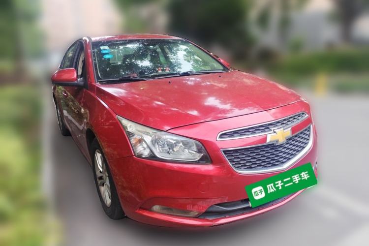 Used Chevrolet Cruze 2015 1.5L Classic SE MT Front Right 45 Deg
