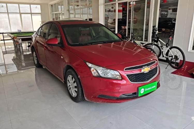 Used Chevrolet Cruze 2015 1.5L Classic SL MT Front Right 45 Deg