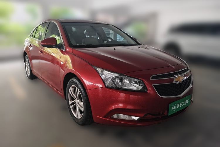 Used Chevrolet Cruze 2015 1.5L Classic SE AT Front Right 45 Deg