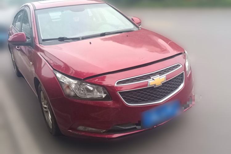 Used Chevrolet Cruze 2015 1.5L Classic SE MT Front Right 45 Deg