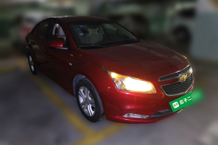 Used Chevrolet Cruze 2015 1.5L Classic SE AT Front Right 45 Deg