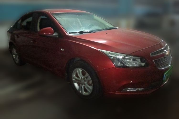 Used Chevrolet Cruze 2015 1.5L Classic SE MT Front Right 45 Deg
