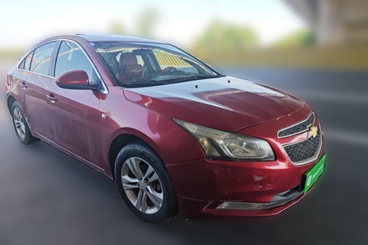 Used Chevrolet Cruze 2015 1.5L Classic SE AT Front Right 45 Deg