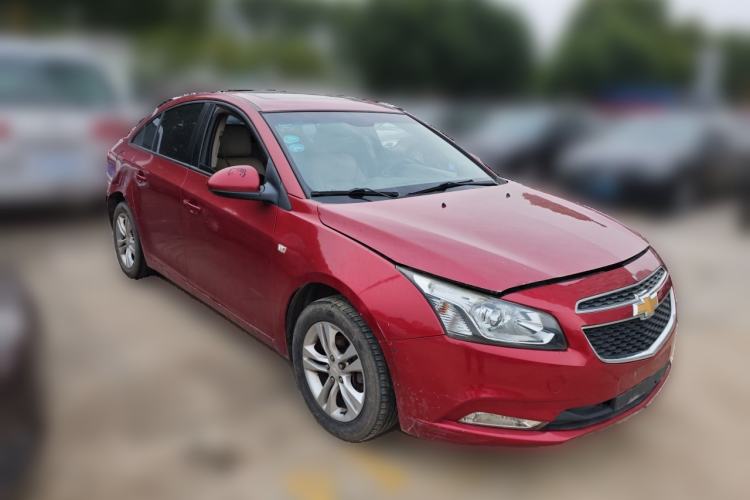 Used Chevrolet Cruze 2015 1.5L Classic SE AT Front Right 45 Deg