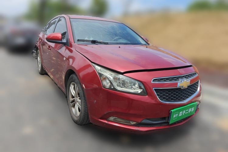 Used Chevrolet Cruze 2015 1.5L Classic SE MT Front Right 45 Deg
