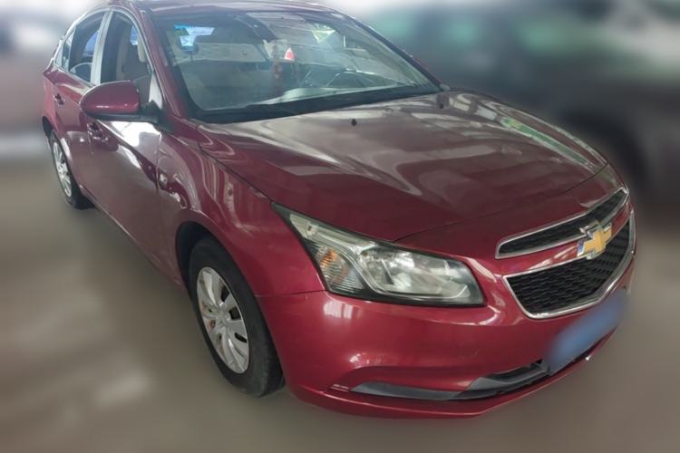 Used Chevrolet Cruze 2015 1.5L Classic SL MT Front Right 45 Deg