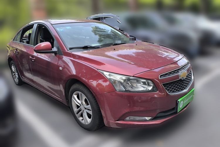 Used Chevrolet Cruze 2015 1.5L Classic SE AT Front Right 45 Deg