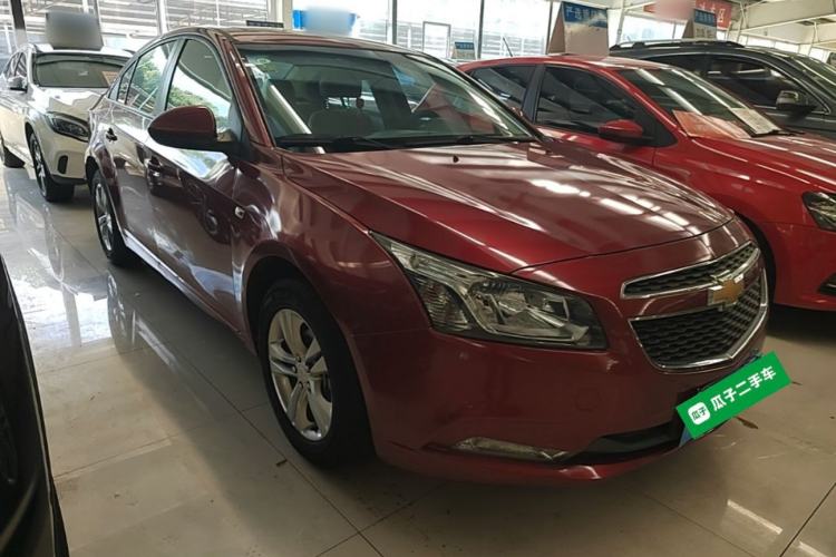 Used Chevrolet Cruze 2015 1.5L Classic SE AT Front Right 45 Deg