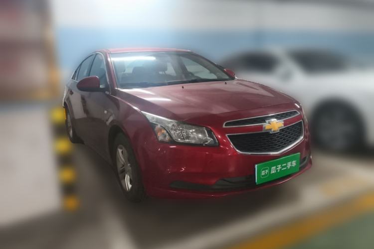 Used Chevrolet Cruze 2015 1.5L Classic SL MT Front Right 45 Deg