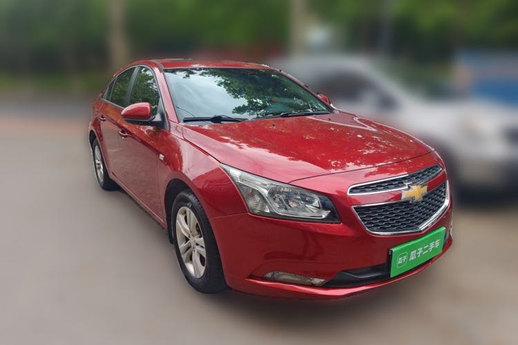 Used Chevrolet Cruze 2015 1.5L Classic SE AT Front Right 45 Deg