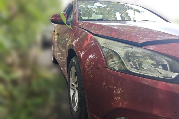 Used Chevrolet Cruze 2015 1.5L Classic SE AT Front Right 45 Deg