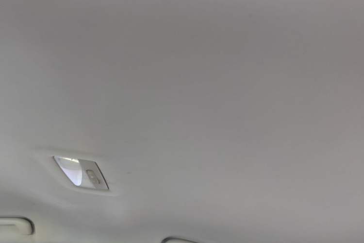 Used Chevrolet Cruze 2015 Hatchback 1.6L Manual Comfort Edition Headliner