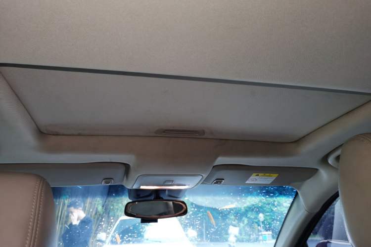 Used Chevrolet Cruze 2015 1.5L Classic SE MT Headliner