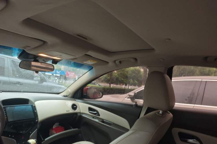 Used Chevrolet Cruze 2015 1.5L Classic SE AT Headliner