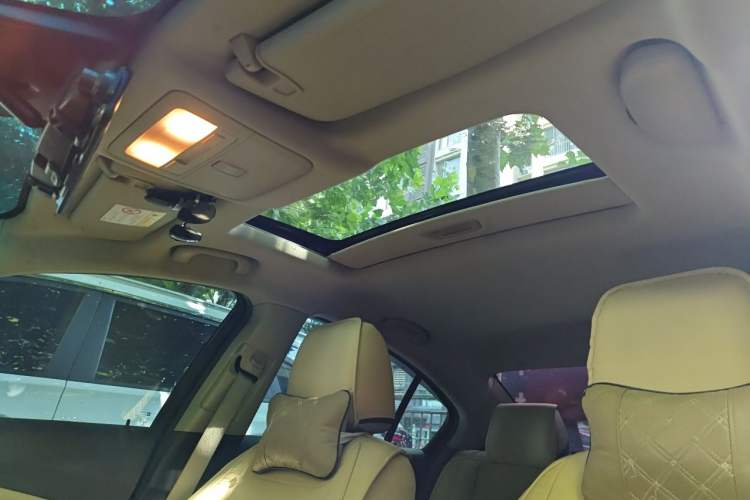 Used Chevrolet Cruze 2015 1.5L Classic SE AT Headliner