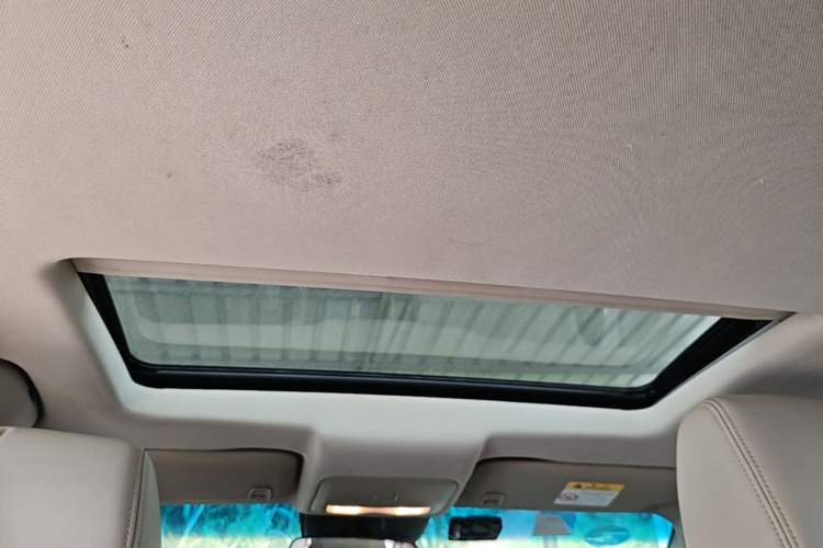 Used Chevrolet Cruze 2015 1.5L Classic SE MT Headliner