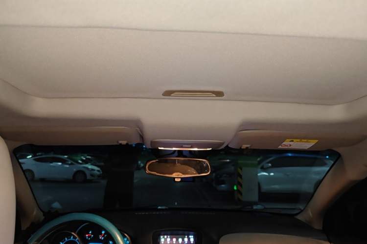 Used Chevrolet Cruze 2015 1.5L Classic SE AT Headliner
