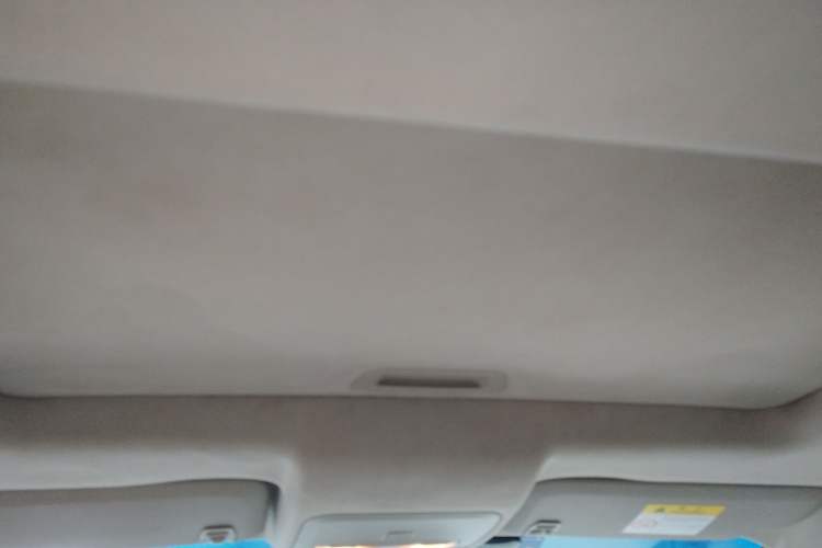 Used Chevrolet Cruze 2015 1.5L Classic SE MT Headliner