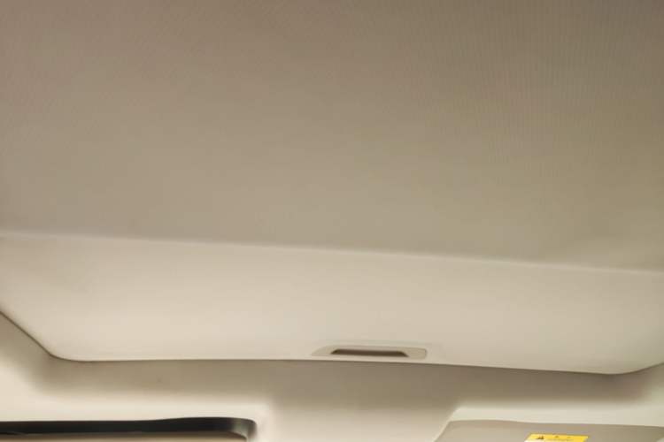 Used Chevrolet Cruze 2015 1.5L Classic SE MT Headliner