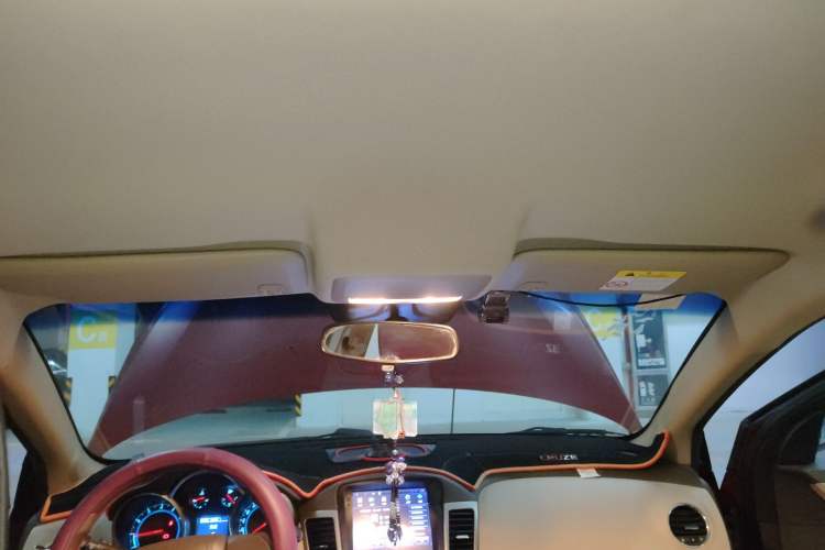 Used Chevrolet Cruze 2015 1.5L Classic SL MT Headliner