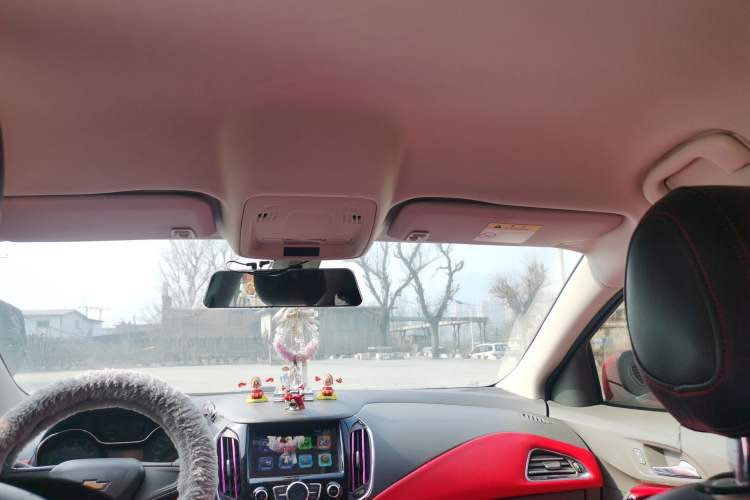 Used Chevrolet Cruze 2015 1.5L Automatic Fashion Navigation Edition Headliner