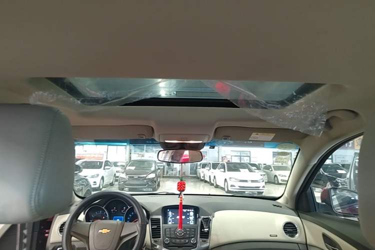 Used Chevrolet Cruze 2015 1.5L Classic SE AT Headliner