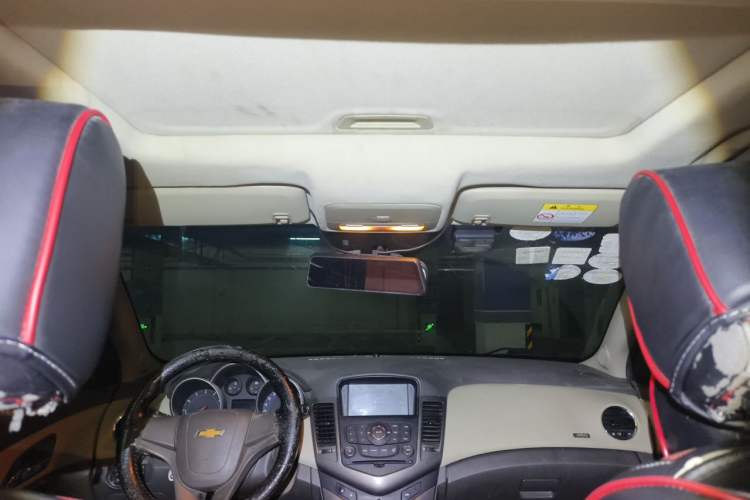 Used Chevrolet Cruze 2015 1.5L Classic SE AT Headliner