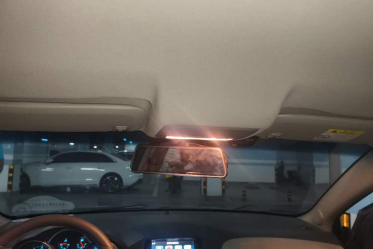 Used Chevrolet Cruze 2015 1.5L Classic SL MT Headliner