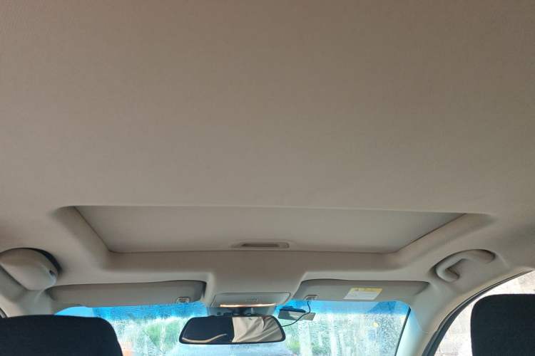 Used Chevrolet Cruze 2015 1.5L Classic SE MT Headliner