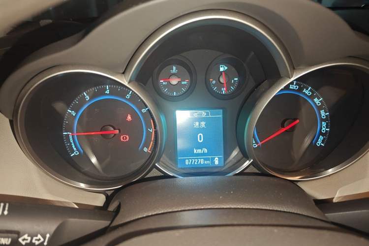 Used Chevrolet Cruze 2015 1.5L Classic SL MT Instrument Cluster