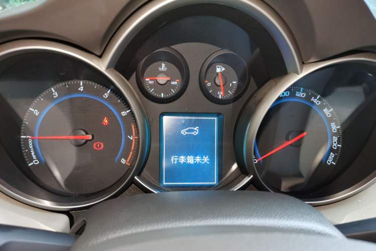 Used Chevrolet Cruze 2015 1.5L Classic SE MT Instrument Cluster