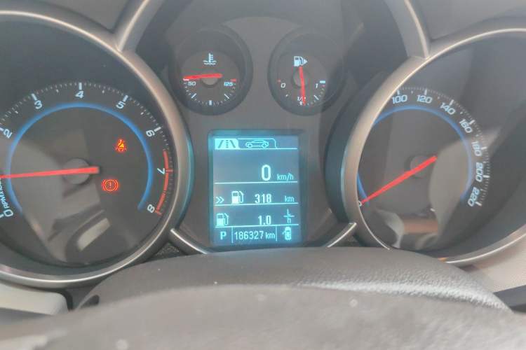 Used Chevrolet Cruze 2015 1.5L Classic SE AT Instrument Cluster