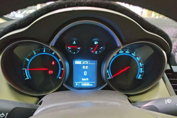 Used Chevrolet Cruze 2015 1.5L Classic SE AT Instrument Cluster