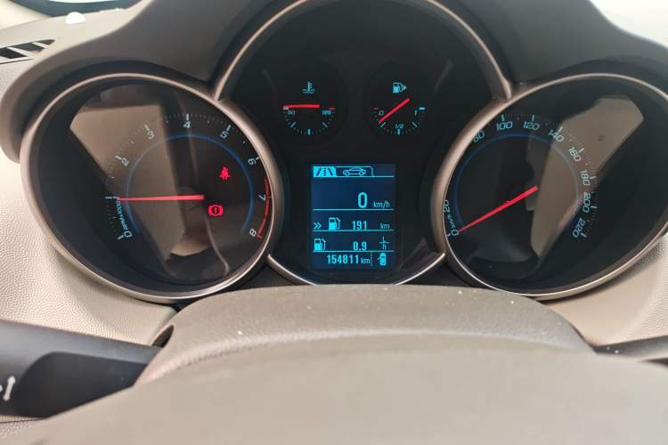 Used Chevrolet Cruze 2015 1.5L Classic SL MT Instrument Cluster